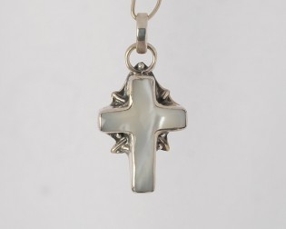 Сребърен кръст с бял седеф авторски