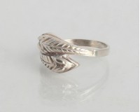 Сребърен пръстен змия